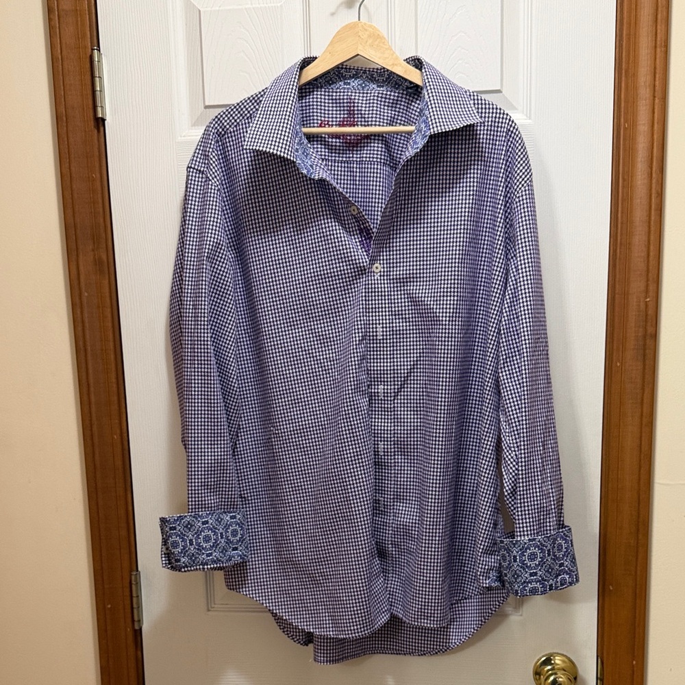 Robert Graham Men's Blue Checkered Button Down Shirt